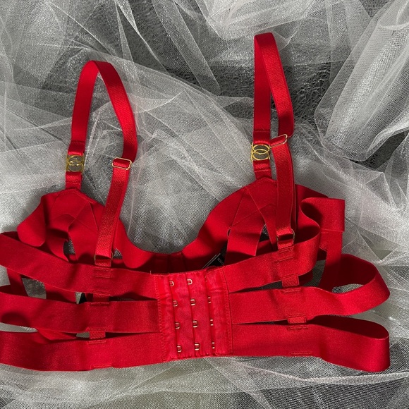 💖 Victoria’s Secret Unlined Balconet SEXY RED 34C - Picture 4 of 6
